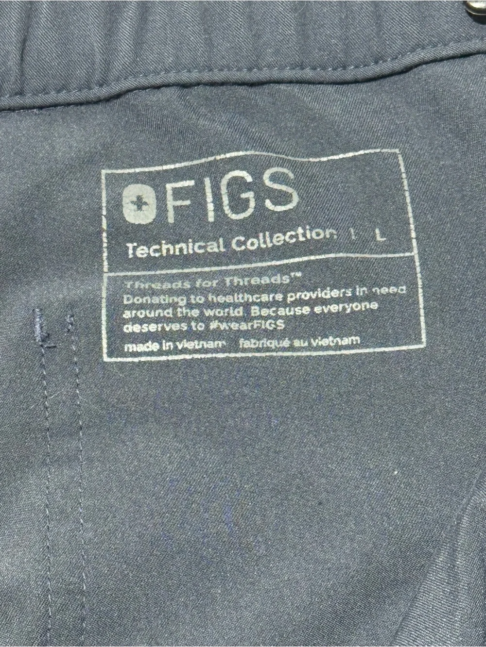 FIGS Technical Collection Men's Cairo Cargo Scrub Pants Gray Size Large
